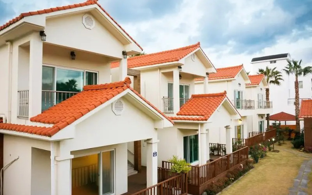 Seoguipo Soranghozen Pension