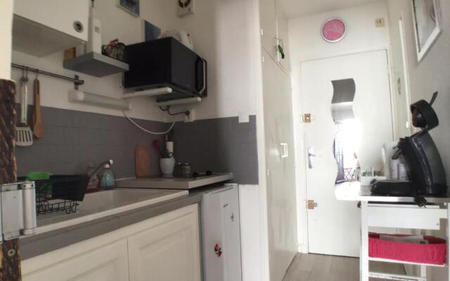 Studio Saintes-Maries-de-la-Mer, 1 pièce, 4 personnes - FR-1-475-46