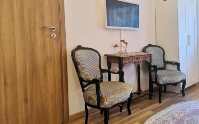 Old Town Apartment