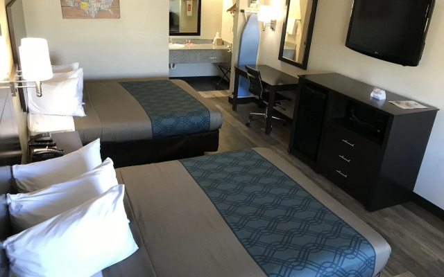 Econo Lodge Near Lackland Air Force Base-SeaWorld