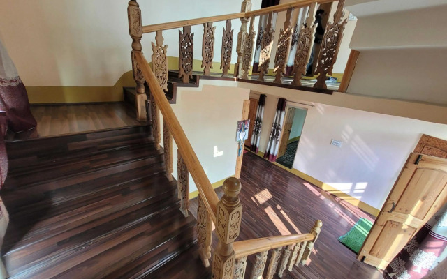 OYO HOME IAE602 Safyan Homestay