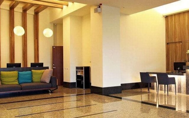 Celebrity 99 Hotel