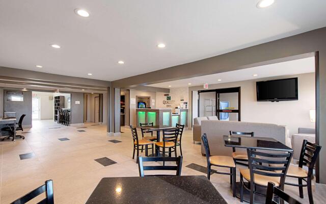 Quality Inn Mishawaka - South Bend