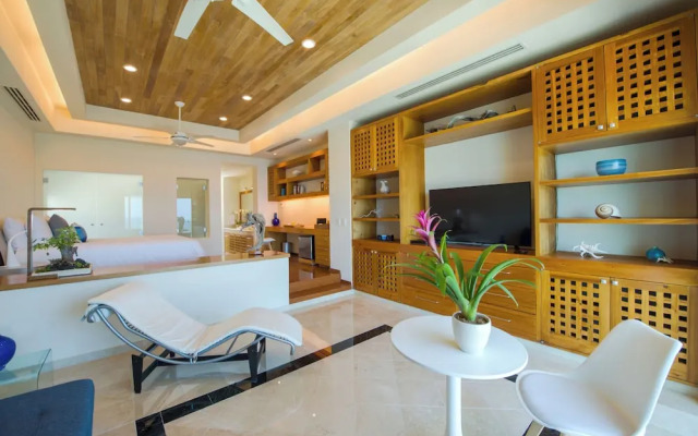 Villa Punta Sam Cancun Beachfront Luxury