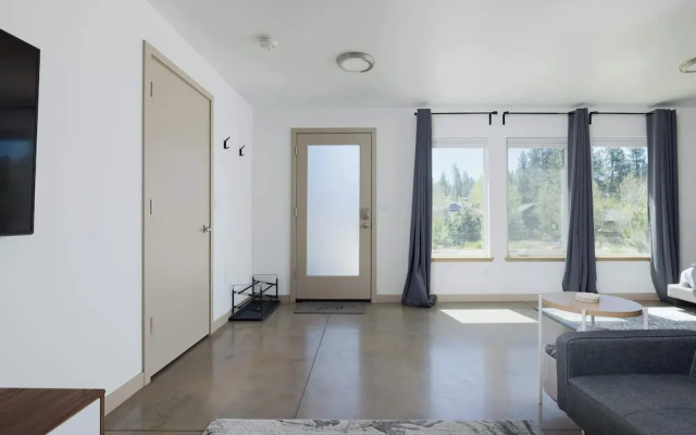 20 Min to Mt Bachelor! Perfect Basecamp for Skiers