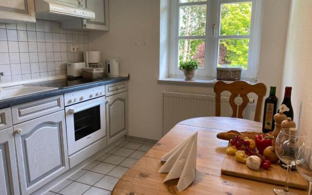 NTAB10105-FeWo-Moeoevwarder-fief