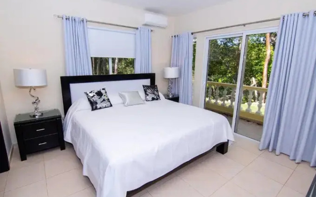 Private and Spacious 5 Bedroom Villa