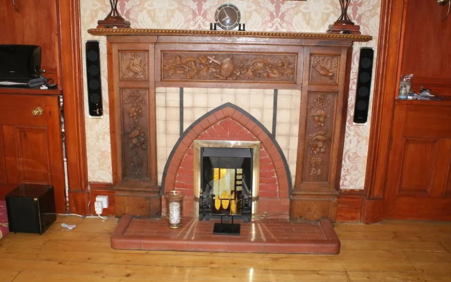 Ardmeanach House