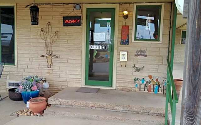 Cactus Inn & RV Parking