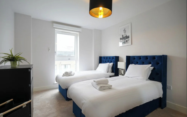Serenity by the Water 3 bedroom London