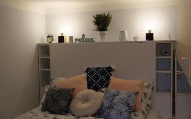 Bpr Stylish Mosaic Home With Terrace