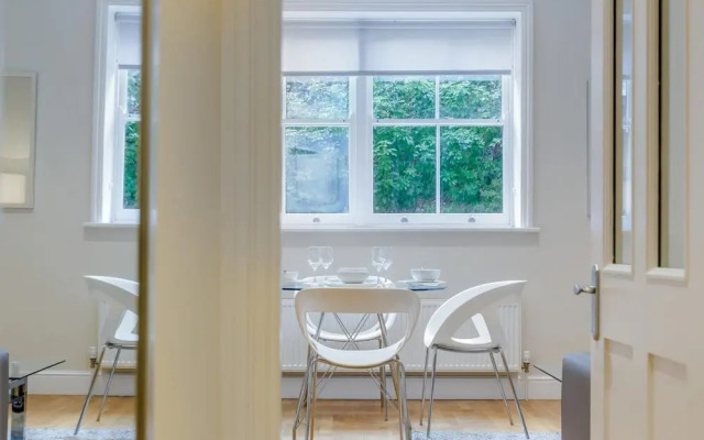 Outstanding and Cosy 2 Bedroom Apartment, London