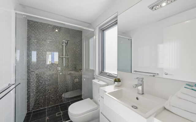 Iroise Beachside Apartment