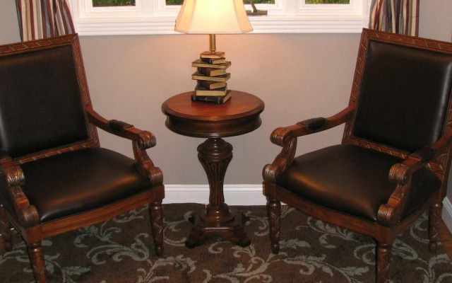 White Oak Manor Bed & Breakfast