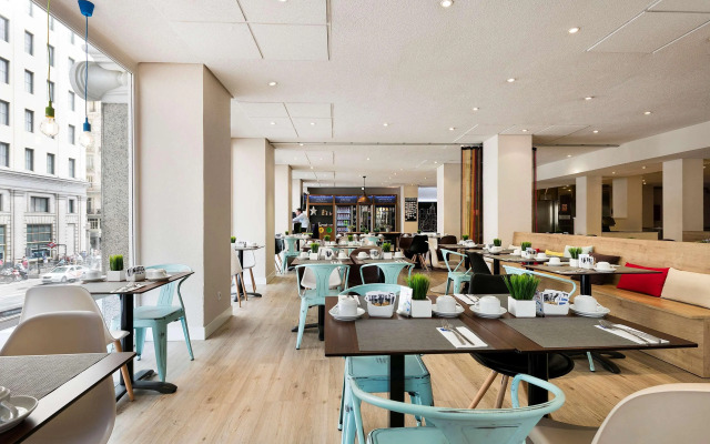 Hotel Madrid Gran Via 25 Affiliated by Meliá