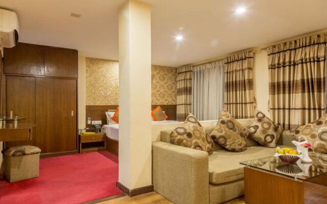 Capital O 338 Yellow Pagoda Hotel
