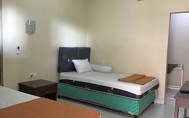 OYO 90520 Kuta Family Guest House