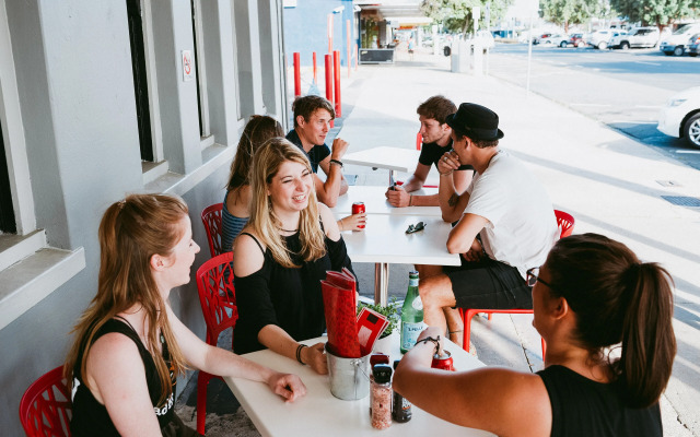 Mad Monkey Backpackers Central