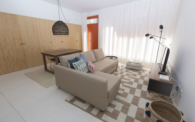 Sbra01 · Hidden Gem Apartment Design · Wifi · Netflix