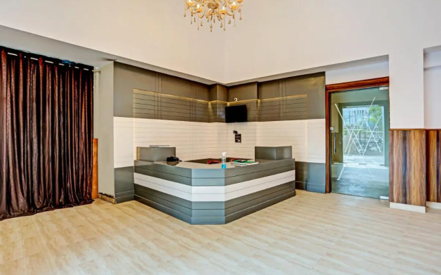Hotel Noida Grand