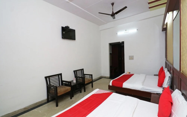 Hotel Grand Melrose by OYO Rooms