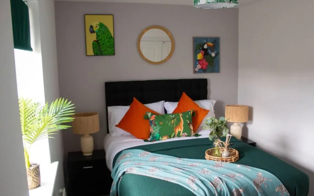 Cosy 2-bed House in Nottingham