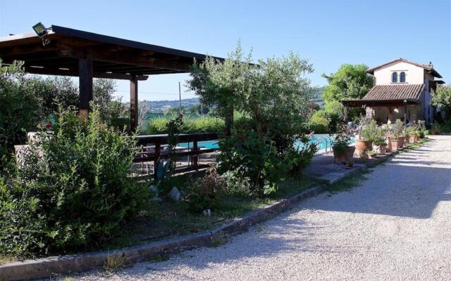 B&B With Pool and View of Assisi