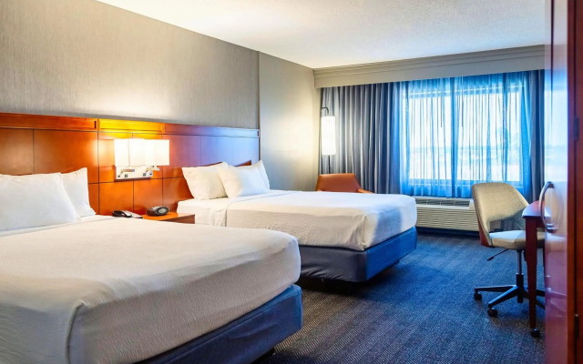 Courtyard by Marriott Biloxi North/D'Iberville