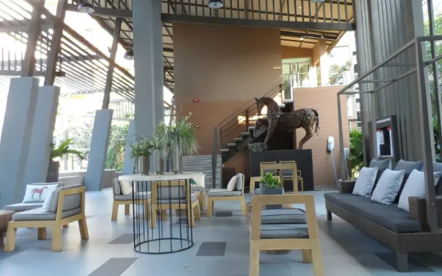 Baan Thew Lom Cha Am