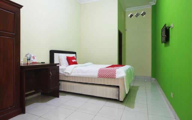 OYO 1804 Guest House Oema'h Opa