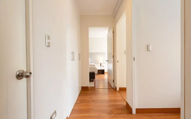 Trendy Host Canvas, Miraflores
