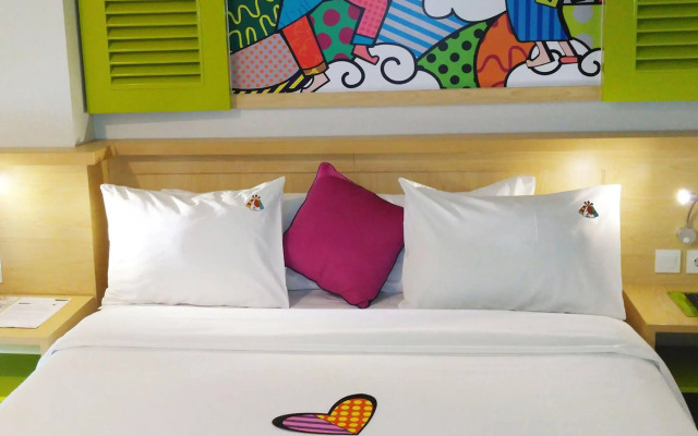 MaxOneHotels.com at Kramat