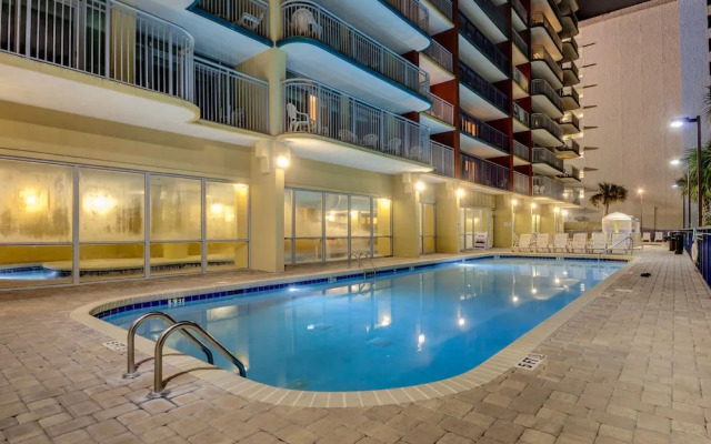 Grand Atlantic Resort 601 - Efficiency Studio Bedroom Condo by RedAwning