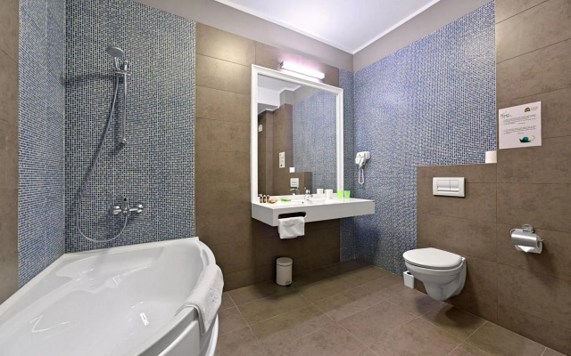 Tomis Garden Aparthotel