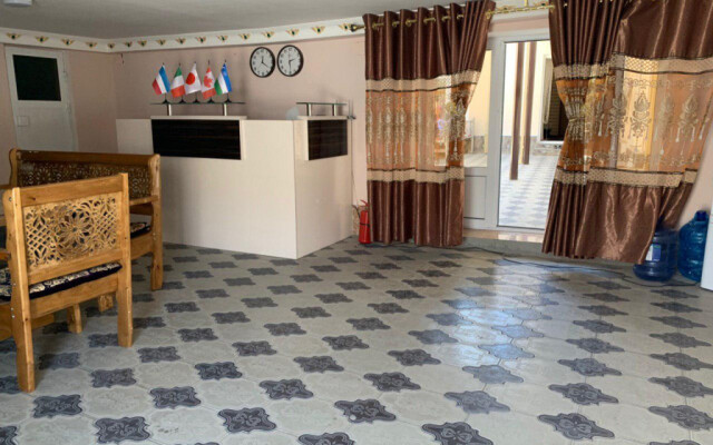 Zuxro Guesthouse