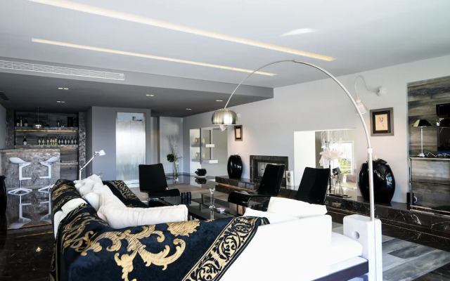 Villa Selenia Platinum