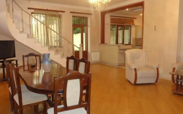 Guest House at Keri street