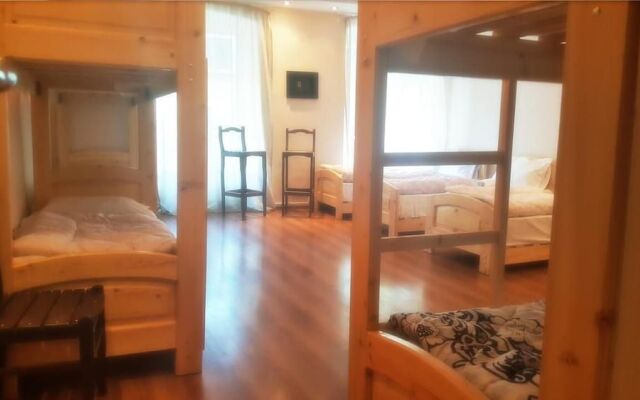 Deso Hostel & Rooms