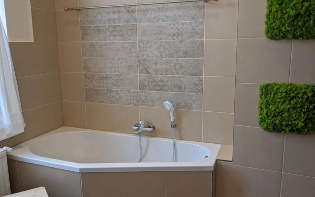 WeisseVilla Friedrichsbrunn Fewo EMPIRE