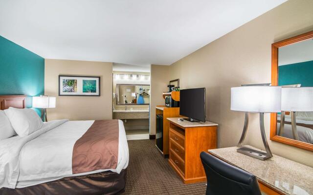 Quality Inn & Suites Near White Sands National Park