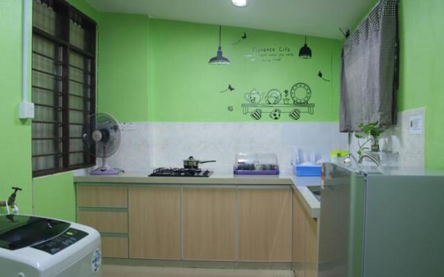 8 Penang Homestay