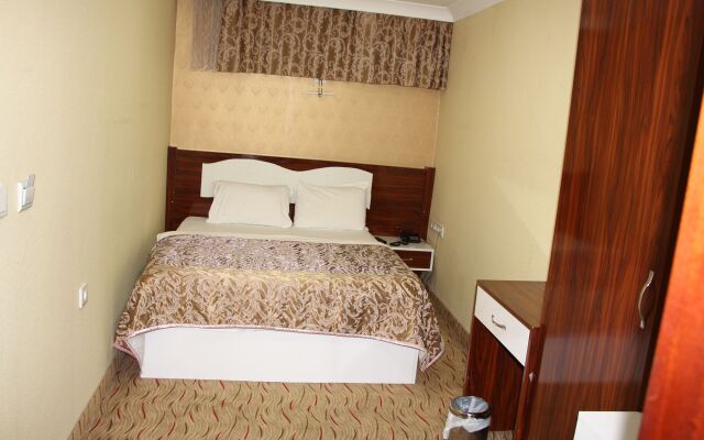Sinan Hotel