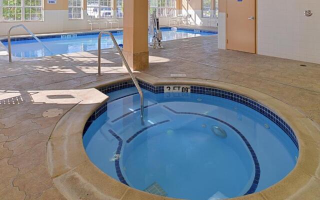 Holiday Inn Express Hotel & Suites Southfield - Detroit