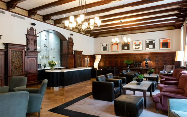 Elite Hotel Knaust