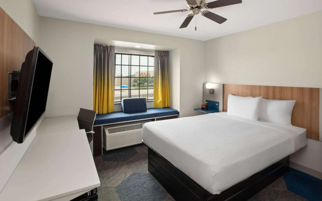 Microtel Inn & Suites by Wyndham Buda Austin South