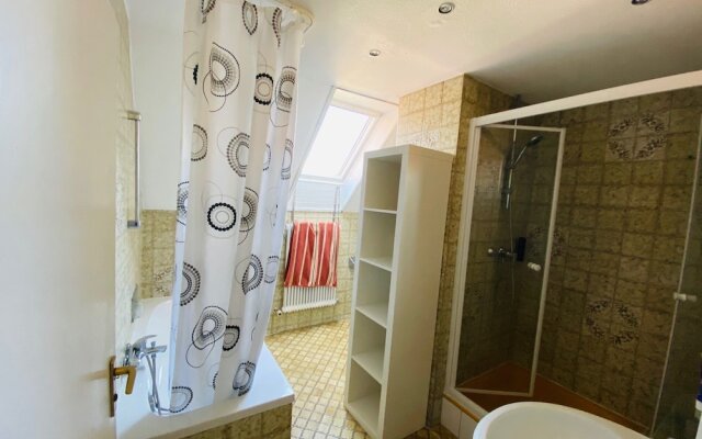 Hallbergerhof Hotel & Hostel