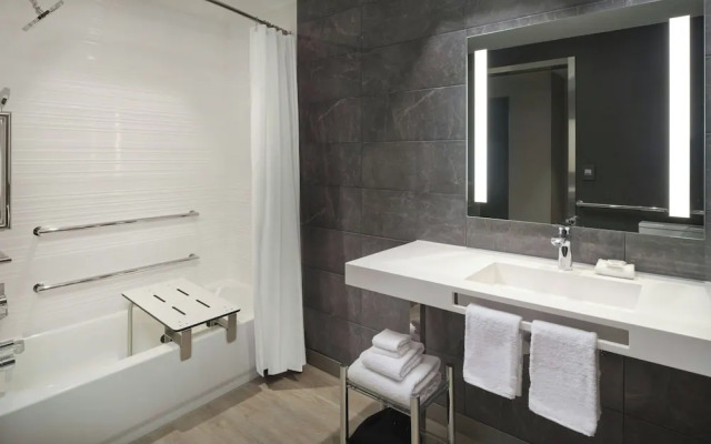 AC Hotel by Marriott Seattle Downtown