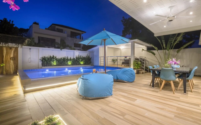 4 Bedrooms Villa Colibri