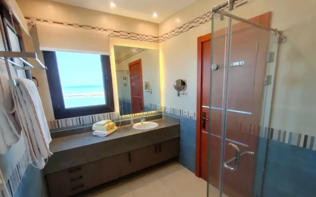 luxury half villa sea view team