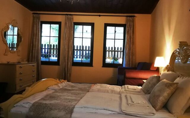 HiStory INN Unique Guest House